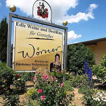 Weingut - Destillerie Reinhard Wörner